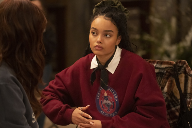 ep1「ゴシップガール シーズン2」©2022 WarnerMedia Direct, LLC. All Rights Reserved. HBO MaxTM is used under license.