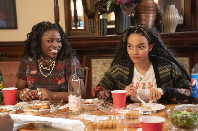 ep2「ゴシップガール シーズン2」©2022 WarnerMedia Direct, LLC. All Rights Reserved. HBO MaxTM is used under license.