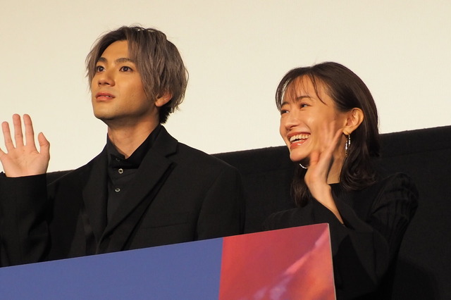 山田裕貴＆松本まりか／『夜、鳥たちが啼く』完成披露舞台挨拶