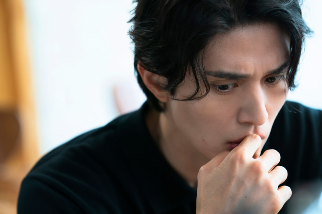 「バッド・アンド・クレイジー」　© 2021 IQIYI INTERNATIONAL SINGAPORE PTE. LTD. All rights reserved.