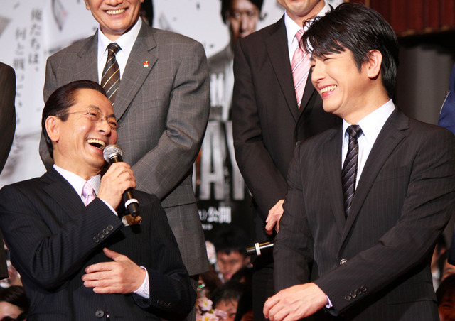 水谷豊＆及川光博 in 『相棒シリーズ　X　DAY』完成披露舞台挨拶
