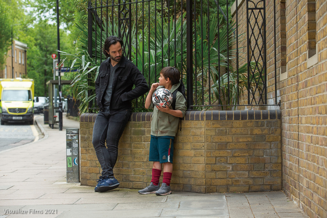 『トゥモロー・モーニング』©Tomorrow Morning UK Ltd. and Visualize Films Ltd. Exclusively licensed to TAMT Co., Ltd. for Japan