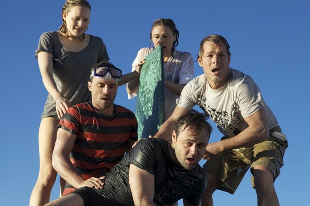 『赤い珊瑚礁　オープン・ウォーター』　（C）2010 Screen Australia Screen NSW and Reef Films Pty Ltd.All Rights Reserved