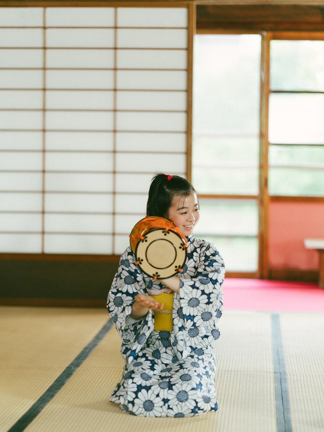 Netflixシリーズ「舞妓さんちのまかないさん」メイキングカット©小山愛子・小学館／STORY inc.