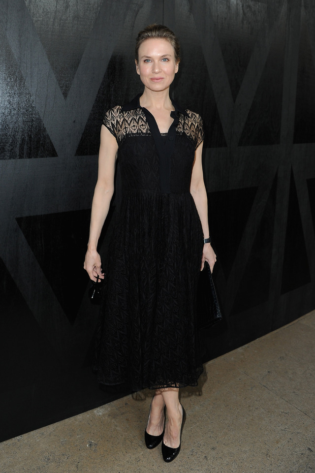 パリ・ファッション・ウィークにて「ミュウミュ（miu miu）」のショーに出席するレニー・ゼルウィガー（パリ）-(C) Getty Images