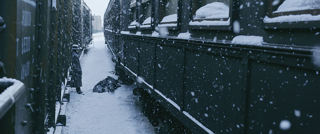 『崖上のスパイ』 © 2021 Emperor Film and Entertainment (Beijing) Limited Emperor Film Production Company LimitedChina Film Co., Ltd. Shanghai Film (Group) Co.,Ltd. All Rights Reserved