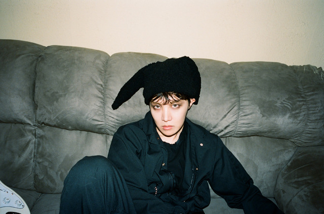 「j-hope IN THE BOX」©2023 BIGHIT MUSIC & HYBE. All Rights Reserved.