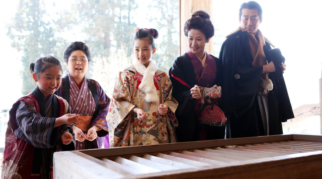 映画『おしん』撮影現場（小林綾子＆濱田ここね）