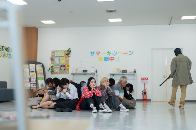 『ベイビーわるきゅーれ 2 ベイビー』©2023「ベイビーわるきゅーれ 2 ベイビー」製作委員会