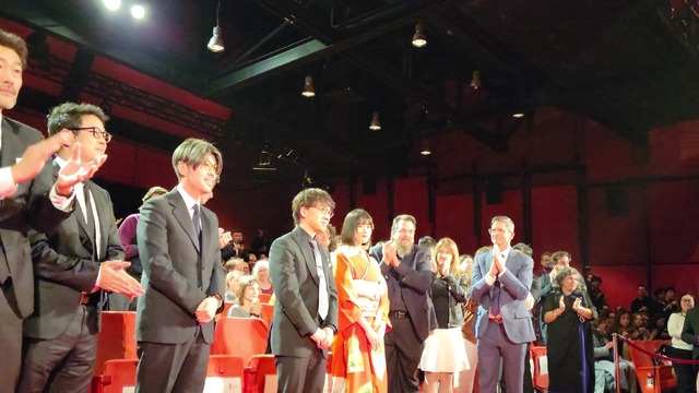 プレミア上映『すずめの戸締まり』©2022「すずめの戸締まり」製作委員会