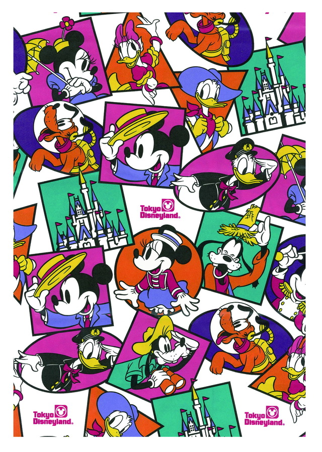 ミッキーマウスと仲間たちがとてもカラフルに描かれ、今見るとレトロ感があってポップなデザイン。As to Disney artwork, logos and properties： (C) Disney