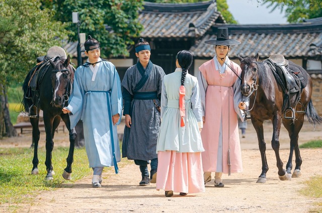 「コッソンビ（イケメンの士）熱愛史」　©2023 APOLLO PICTURES & PAN ENTERTAINMENT All Right Reserved