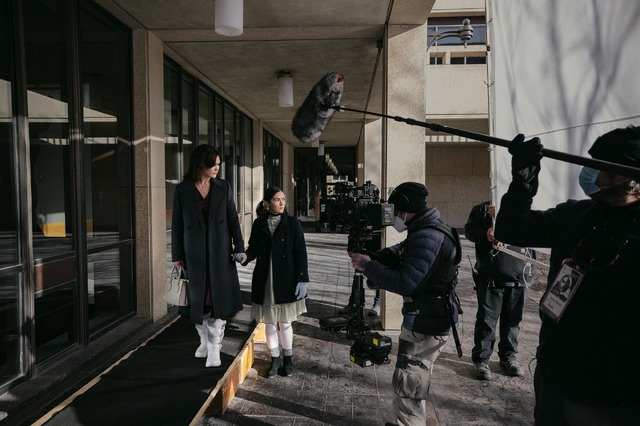 『エスター ファースト・キル』メイキング© 2021 ESTHER HOLDINGS LLC and DC ESTHER HOLDINGS, LLC. All rights reserved.