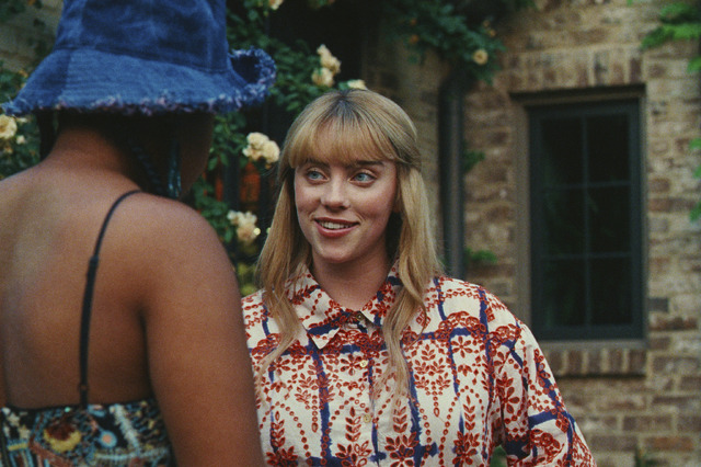 「キラー・ビー」©Amazon Studios