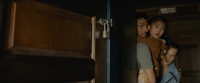 『ノック 終末の訪問者』© 2022 UNIVERSAL STUDIOS. All Rights Reserved.