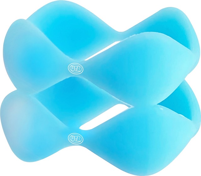 ウタの光るリストバンド『ONE PIECE FILM RED』©尾田栄一郎／2022「ワンピース」製作委員会