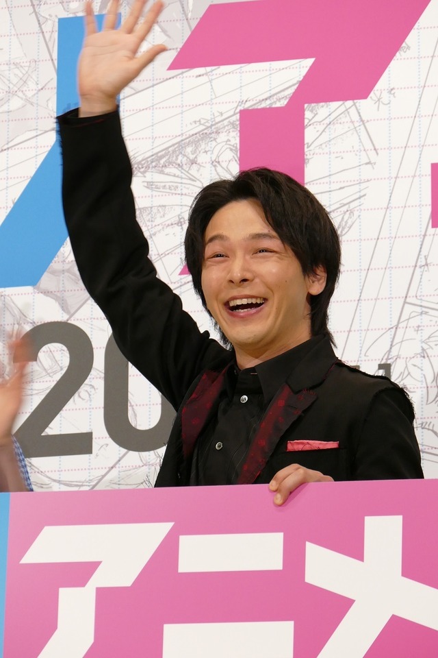 中村倫也『ハケンアニメ！』の完成披露試写会