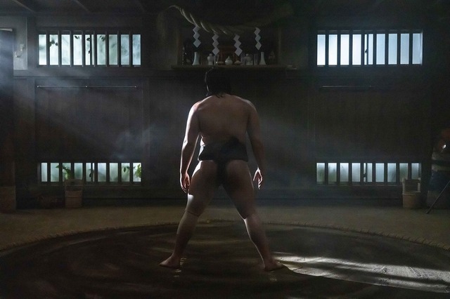 Netflixシリーズ「サンクチュアリ -聖域-」5月4日（木）より独占配信