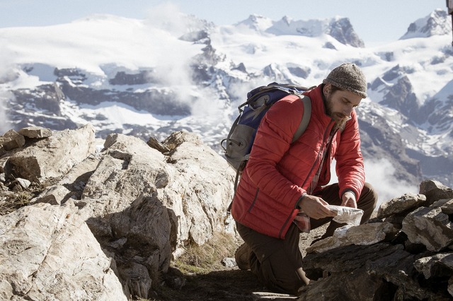 『帰れない山』
