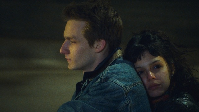 『午前4時にパリの夜は明ける』 © 2021 NORD-OUEST FILMS - ARTE FRANCE CINÉMA