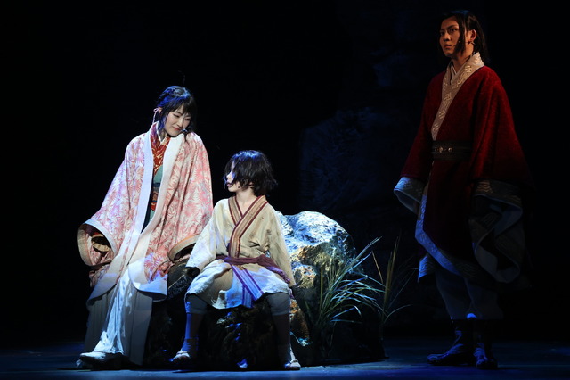 舞台「キングダム」帝劇公演 舞台写真©原泰久／集英社
