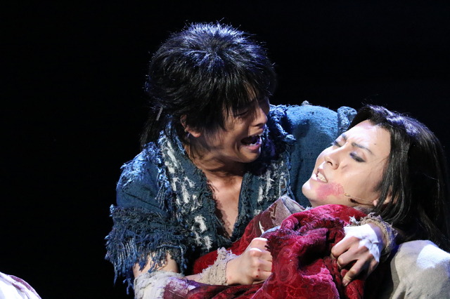 舞台「キングダム」帝劇公演 舞台写真©原泰久／集英社