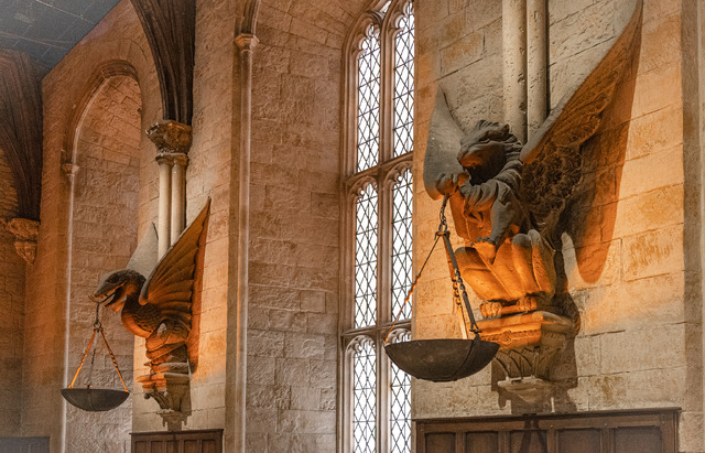 大広間 燭台「ワーナー ブラザース スタジオツアー東京 ‐ メイキング・オブ・ハリー・ポッター」‘Wizarding World’ and all related names, characters and indicia are trademarks of and © WarnerBros. Entertainment Inc. – Wizarding World publishing rights © J.K. Rowling.