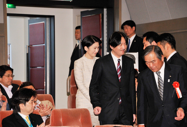 秋篠宮同妃両殿下 in 『舟を編む』東日本大震災チャリティー試写会