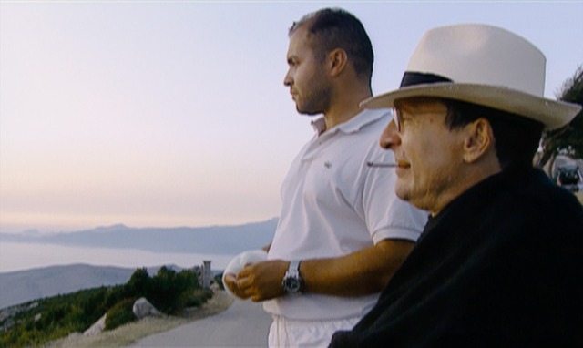 『最強のふたり』 -(C) 2011 SPLENDIDO/GAUMONT/TF1 FILMS PRODUCTION/TEN FILMS/CHAOCORP