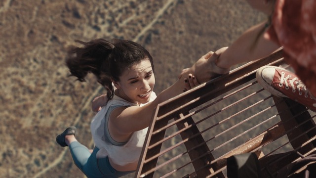 『FALL／フォール』©2022 FALL MOVIE PRODUCTIONS, INC. ALL RIGHTS RESERVED.