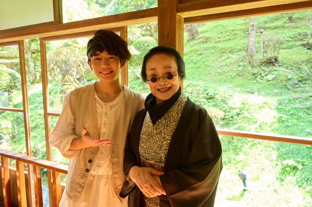 『岸辺露伴 ルーヴルへ行く』オフショット© 2023「岸辺露伴 ルーヴルへ行く」製作委員会 © LUCKY LAND COMMUNICATIONS/集英社