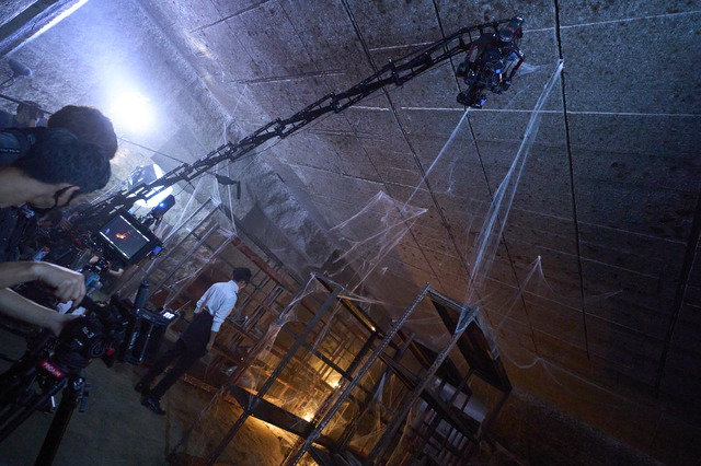 『岸辺露伴 ルーヴルへ行く』メイキング© 2023「岸辺露伴 ルーヴルへ行く」製作委員会 © LUCKY LAND COMMUNICATIONS/集英社