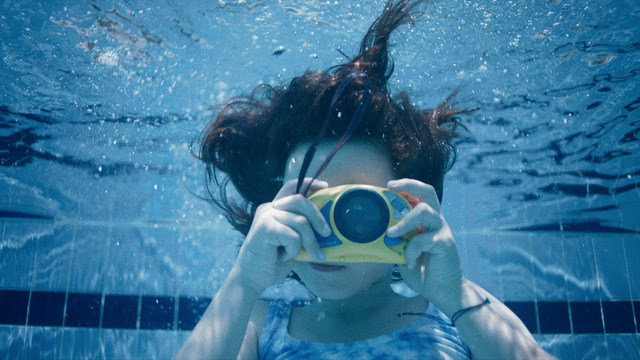 『aftersun／アフターサン』© Turkish Riviera Run Club Limited, British Broadcasting Corporation, The British Film Institute & Tango 2022