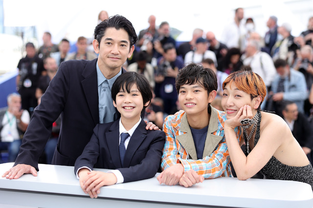 『怪物』第76回カンヌ国際映画祭 フォトコール ©2023「怪物」製作委員会