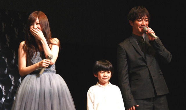 前田敦子＆成宮寛貴＆田中奏生／『クロユリ団地』＠第5回沖縄国際映画祭