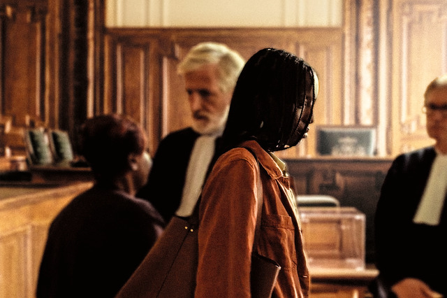 『サントメール ある被告』© SRAB FILMS – ARTE FRANCE CINÉMA – 2022