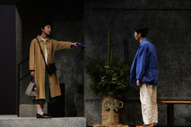 「カモメよ、そこから銀座は見えるか？」撮影：渡部孝弘