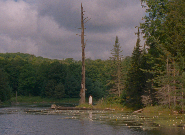 『ファルコン・レイク』© 2022 – CINÉFRANCE STUDIOS / 9438-1043 QUEBEC INC. / ONZECINQ / PRODUCTIONS DU CHTIMI