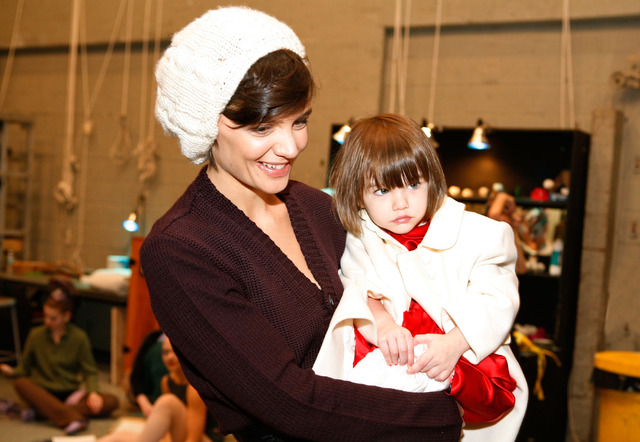 ケイティ・ホームズとスリちゃん -(C) Getty Images