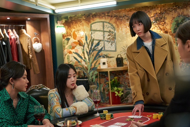 Netflixシリーズ「セレブリティ」配信中