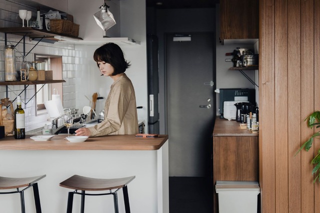 『ほつれる』 ⓒ2023「ほつれる」製作委員会＆COMME DES CINEMAS