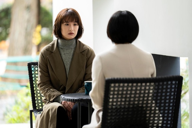 『ほつれる』 ⓒ2023「ほつれる」製作委員会＆COMME DES CINEMAS