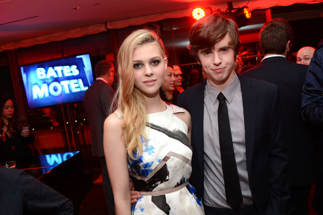 「Bates Motel」で共演したフレディ・ハイモアとニコラ・ペルツ -(C) Getty Images