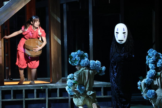 2022 年初演 舞台『千と千尋の神隠し』舞台写真