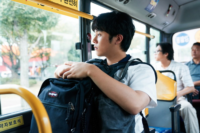 「ムービング」© 2023 Disney and its related entities