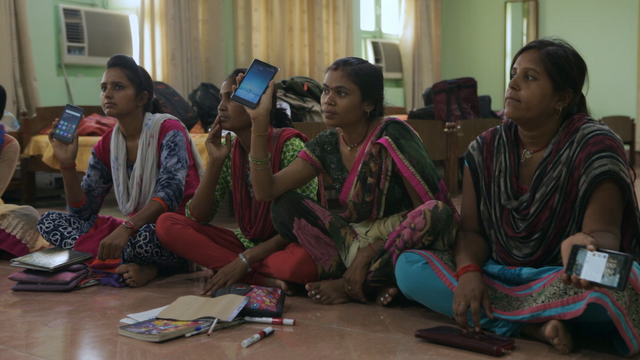 『燃えあがる女性記者たち』©BLACK TICKET FILMS. ALL RIGHTS RESERVED.