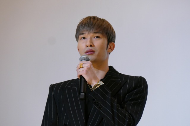 『リボルバー・リリー』初日舞台挨拶／ジェシー（SixTONES）