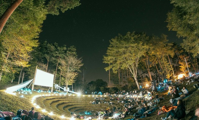 夜空と交差する森の映画祭2023