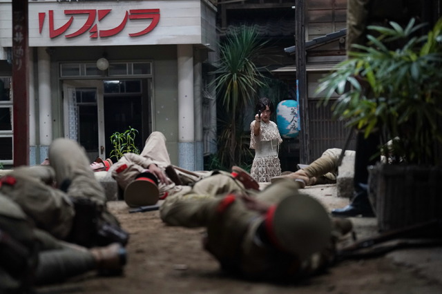 『リボルバー・リリー』©2023「リボルバー・リリー」フィルムパートナーズ