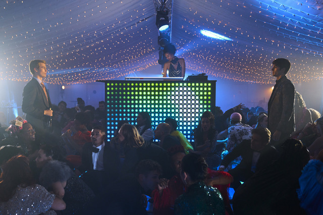 『赤と白とロイヤルブルー』©Amazon Content Services LLC